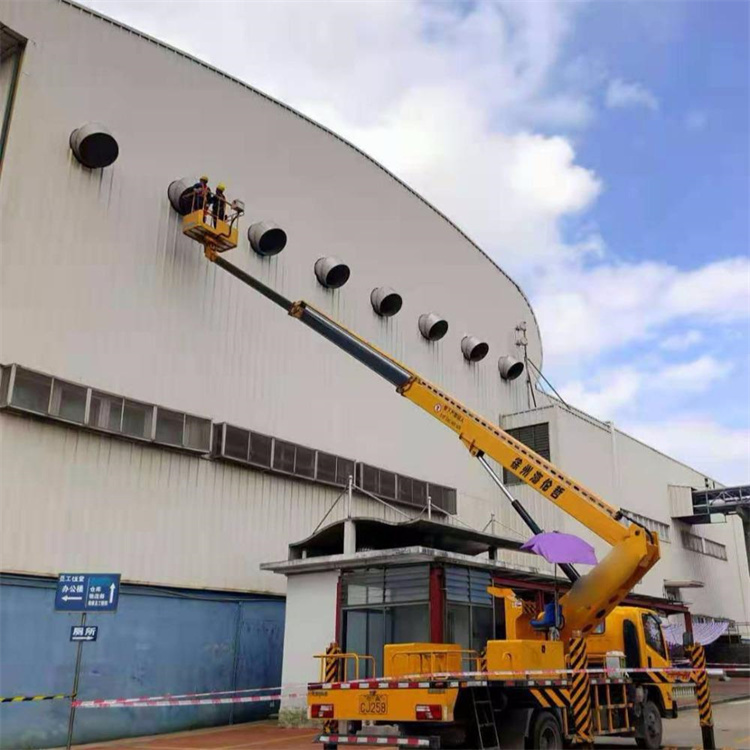 天门高空作业车出租服务：专业广告牌安装解决方案