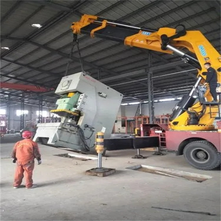 天门80吨折臂吊车出租附近电话